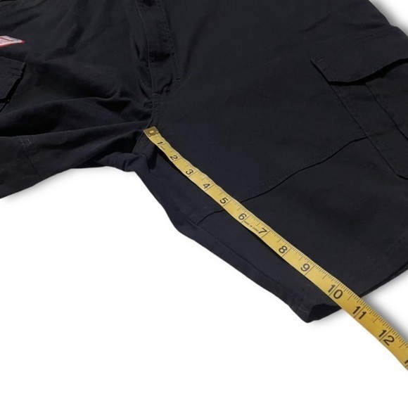 NWT Mens Wrangler Size 44 Solid Black Cotton Cargo Shorts Tech Pockets New - Picture 14 of 14